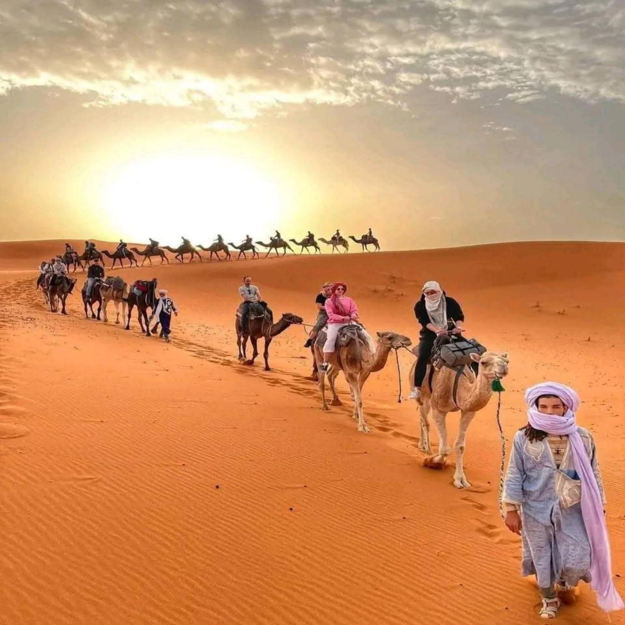 Desert Paradise Luxury Camp Merzouga Exterior photo